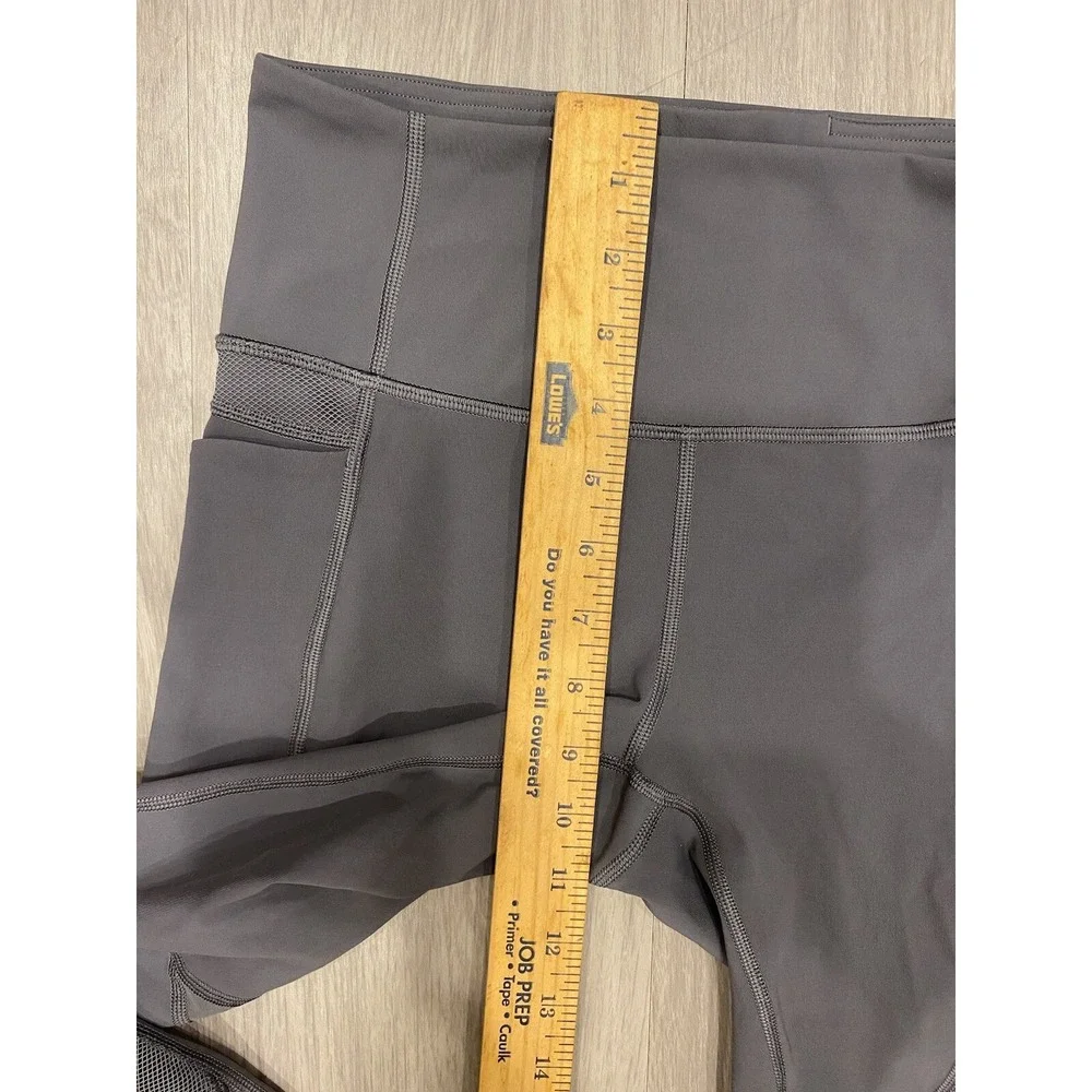 Women Gray Vented Lululemon 22.5